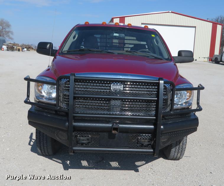 image for item DF9879 2008 Dodge Ram 3500 Quad Cab flatbed pickup truck
