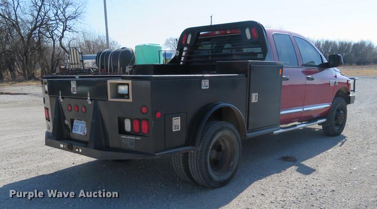 image for item DF9879 2008 Dodge Ram 3500 Quad Cab flatbed pickup truck