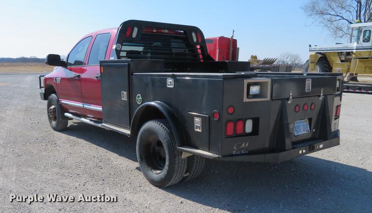 image for item DF9879 2008 Dodge Ram 3500 Quad Cab flatbed pickup truck