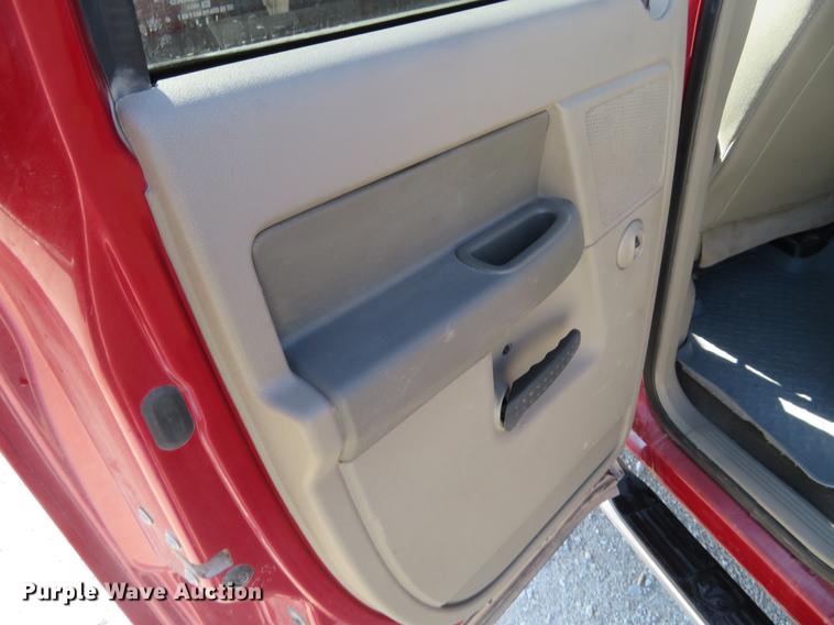 image for item DF9879 2008 Dodge Ram 3500 Quad Cab flatbed pickup truck