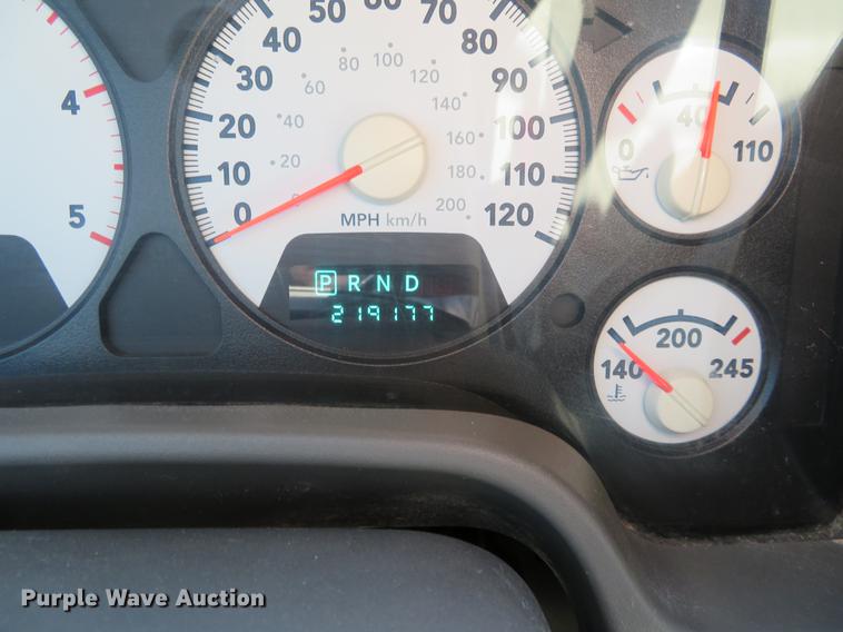 image for item DF9879 2008 Dodge Ram 3500 Quad Cab flatbed pickup truck