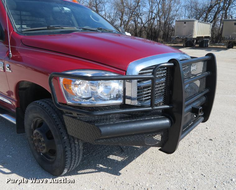 image for item DF9879 2008 Dodge Ram 3500 Quad Cab flatbed pickup truck