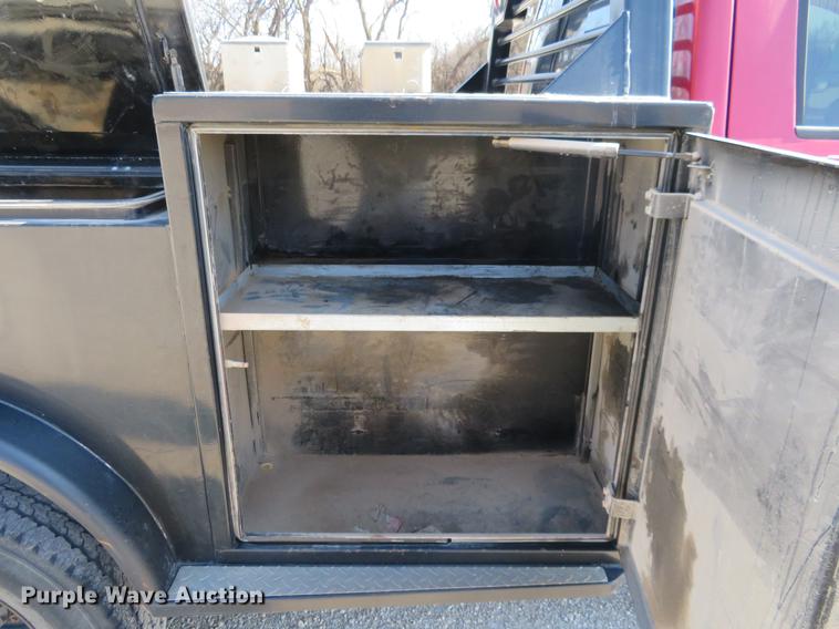 image for item DF9879 2008 Dodge Ram 3500 Quad Cab flatbed pickup truck