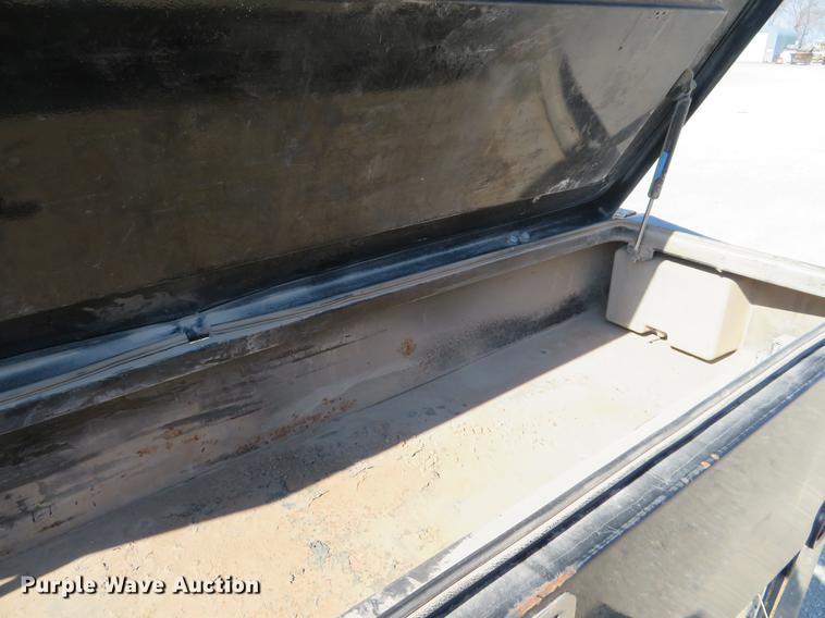 image for item DF9879 2008 Dodge Ram 3500 Quad Cab flatbed pickup truck