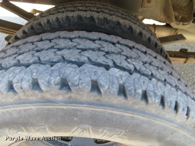 image for item DF9879 2008 Dodge Ram 3500 Quad Cab flatbed pickup truck