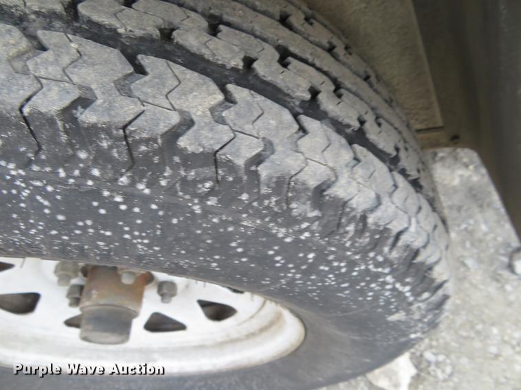 image for item DF9883 2015 Lark United enclosed cargo trailer