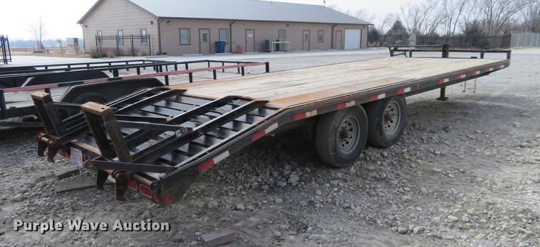 image for item DF9884 2016 Lamar equipment trailer