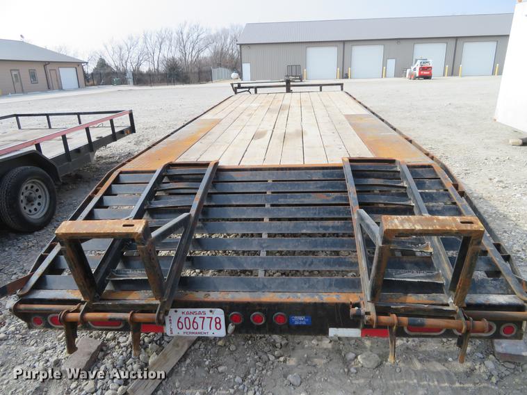 image for item DF9884 2016 Lamar equipment trailer