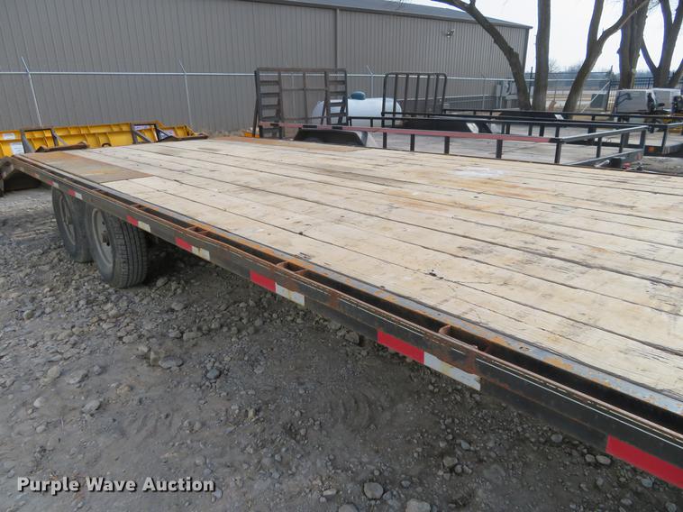 image for item DF9884 2016 Lamar equipment trailer