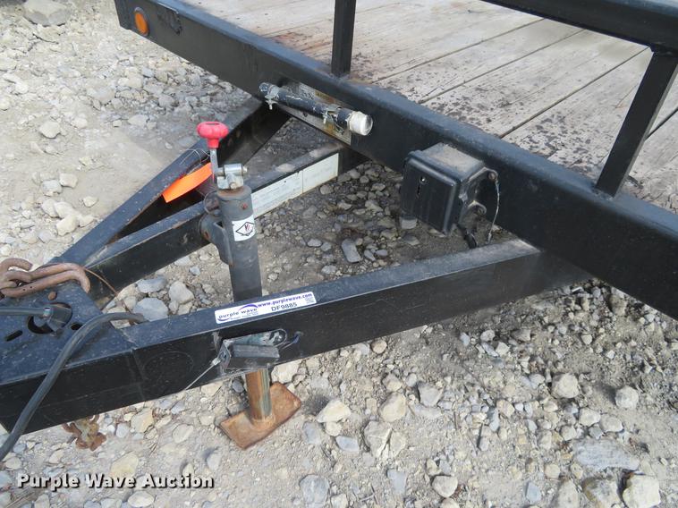 image for item DF9885 2009 Load Trail utility trailer