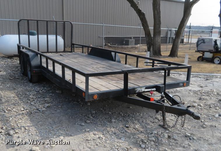 image for item DF9886 2011 Load Trail utility trailer