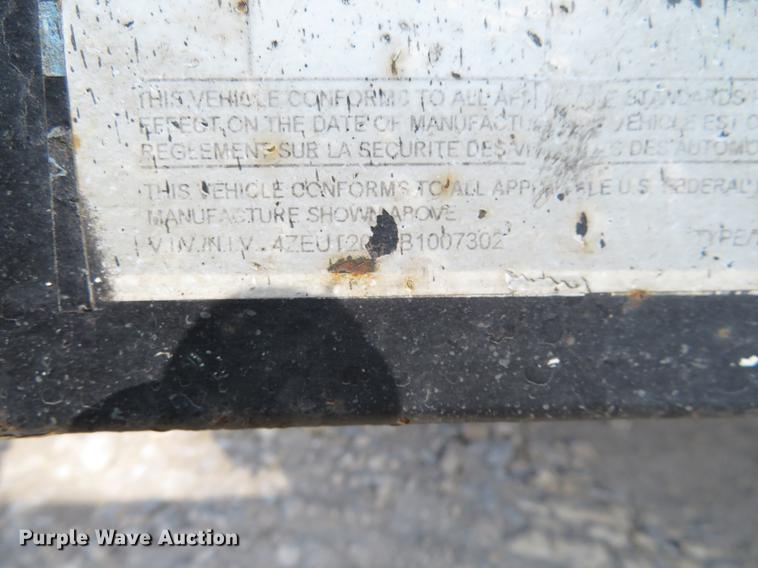 image for item DF9886 2011 Load Trail utility trailer