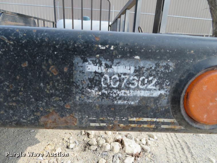 image for item DF9886 2011 Load Trail utility trailer