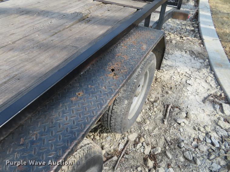 image for item DF9886 2011 Load Trail utility trailer