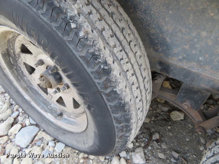 image for item DF9886 2011 Load Trail utility trailer