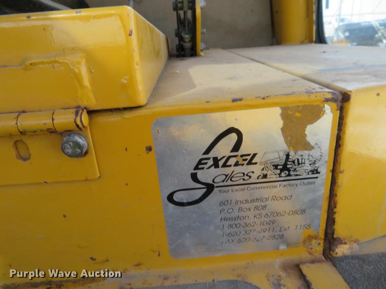 image for item DI9948 Hustler 3400 lawn mower