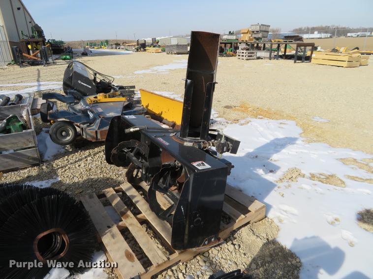 image for item DI9948 Hustler 3400 lawn mower