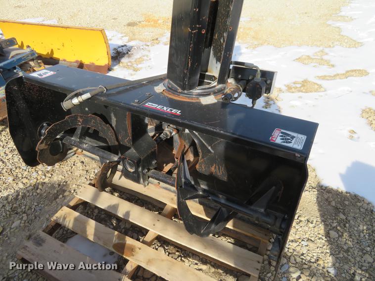 image for item DI9948 Hustler 3400 lawn mower