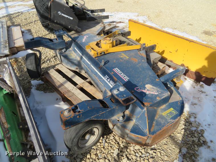 image for item DI9948 Hustler 3400 lawn mower