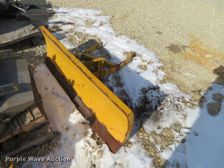 image for item DI9948 Hustler 3400 lawn mower