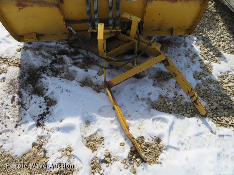 image for item DI9948 Hustler 3400 lawn mower