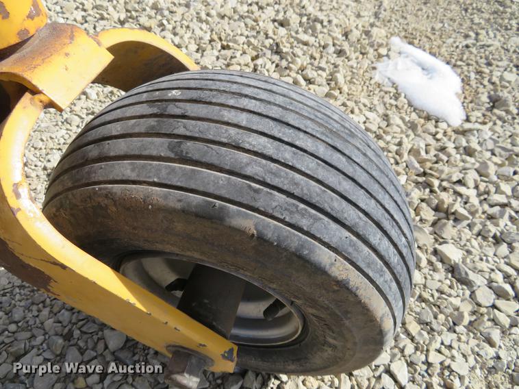 image for item DI9948 Hustler 3400 lawn mower