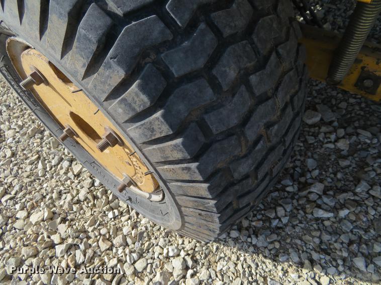 image for item DI9948 Hustler 3400 lawn mower