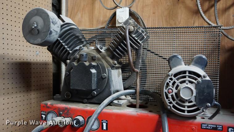 image for item DN9301 Husky Pro air compressor