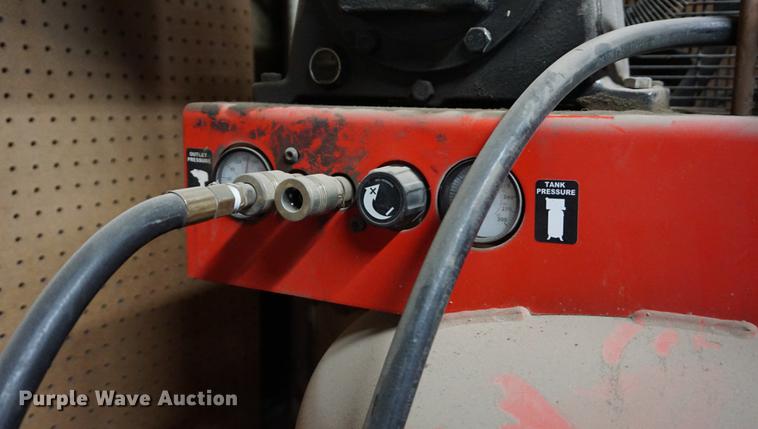 image for item DN9301 Husky Pro air compressor