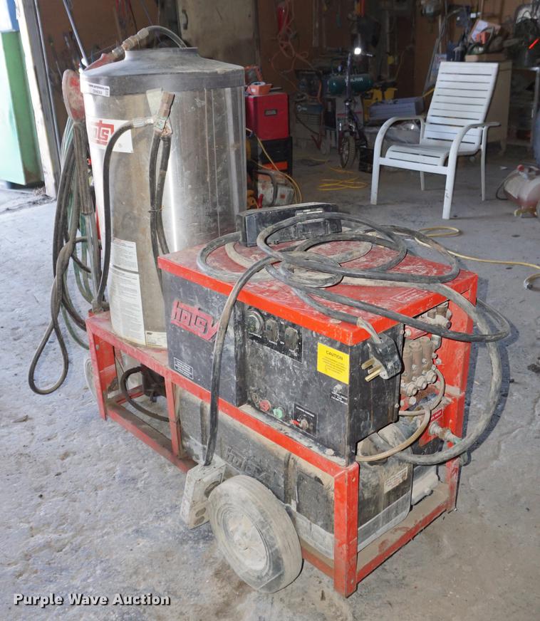 image for item DN9304 Hotsy pressure washer