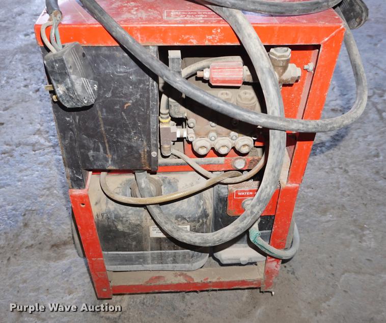 image for item DN9304 Hotsy pressure washer