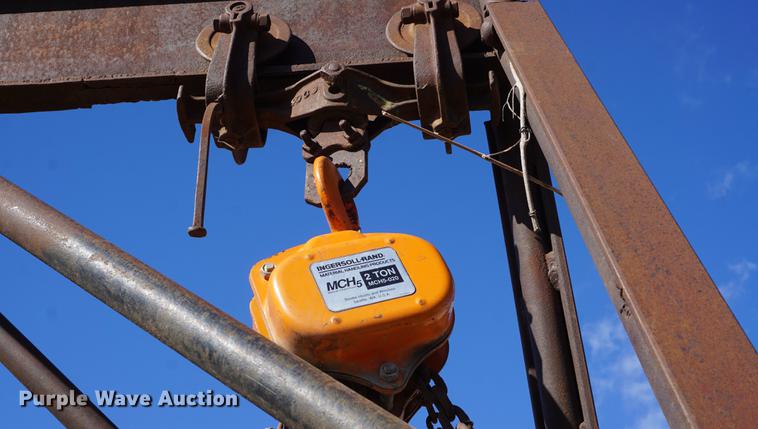 image for item DN9307 A frame hoist