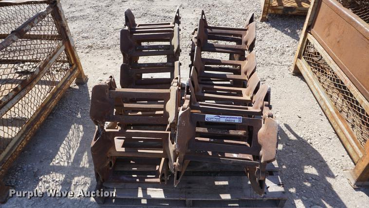 image for item DN9316 Skid steer over tire tracks