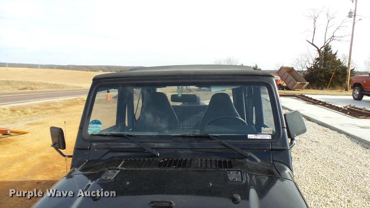 image for item DP9579 1997 Jeep Wrangler SUV