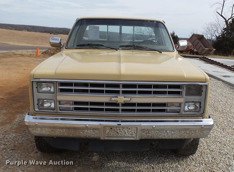 image for item DP9581 1985 Chevrolet Silverado 10 pickup truck