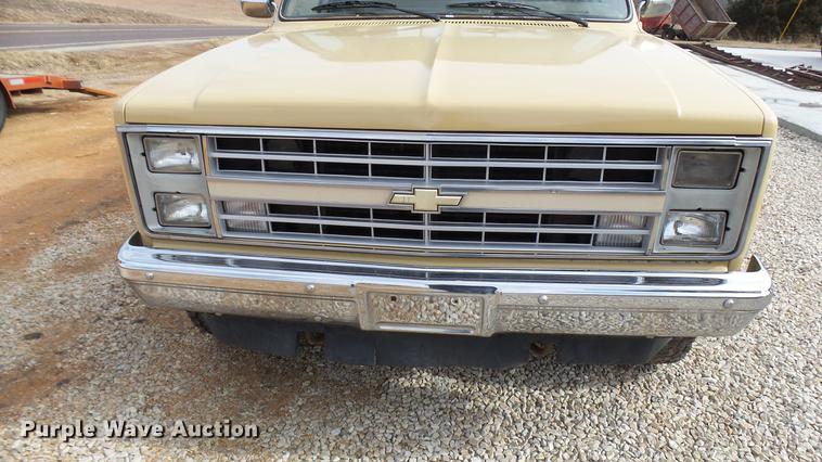 image for item DP9581 1985 Chevrolet Silverado 10 pickup truck