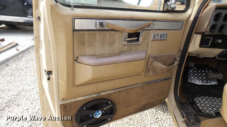 image for item DP9581 1985 Chevrolet Silverado 10 pickup truck