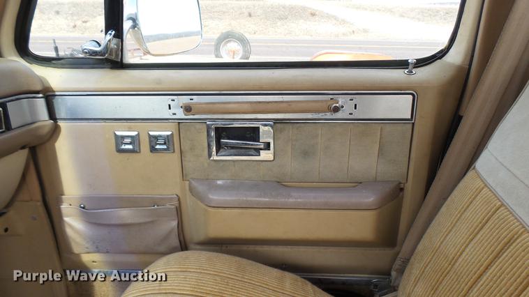 image for item DP9581 1985 Chevrolet Silverado 10 pickup truck