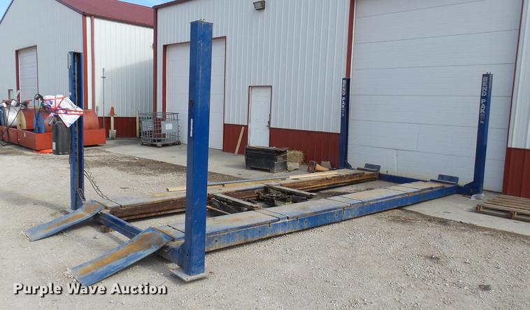 image for item DP9582 2005 Bend Pac HD12LSXEB four post lift