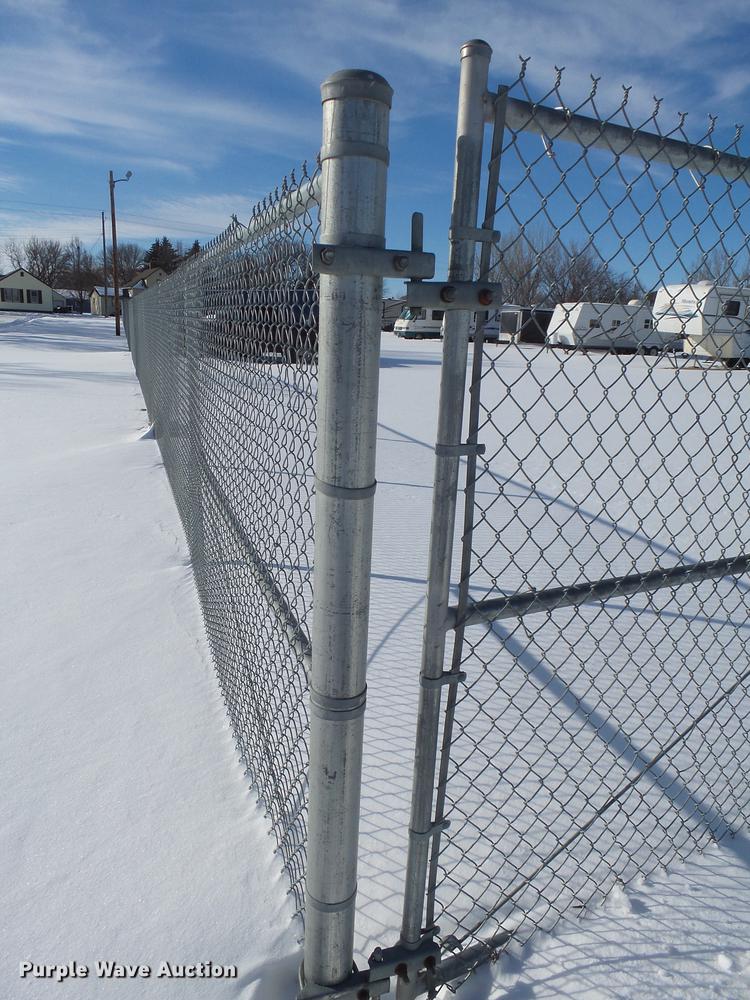 image for item DX9042 Chain link fencing