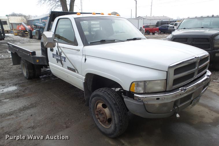 image for item DZ9214 1998 Dodge Ram 3500 flatbed pickup truck
