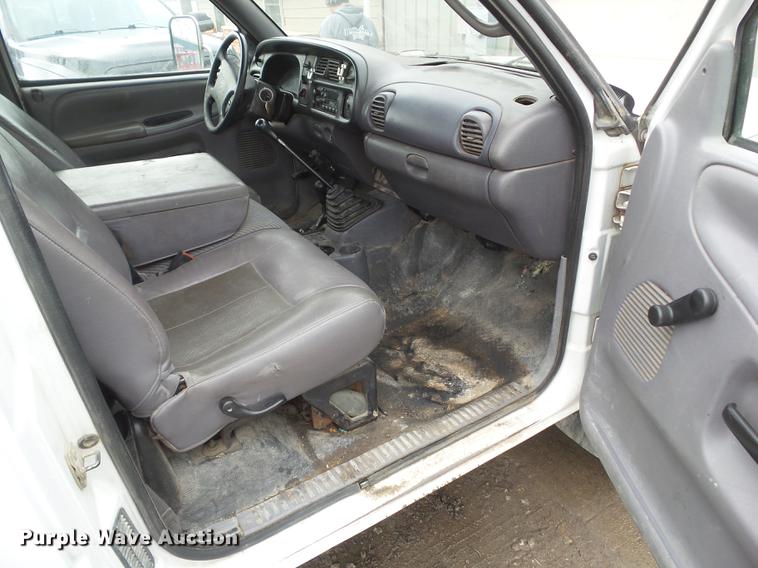 image for item DZ9214 1998 Dodge Ram 3500 flatbed pickup truck