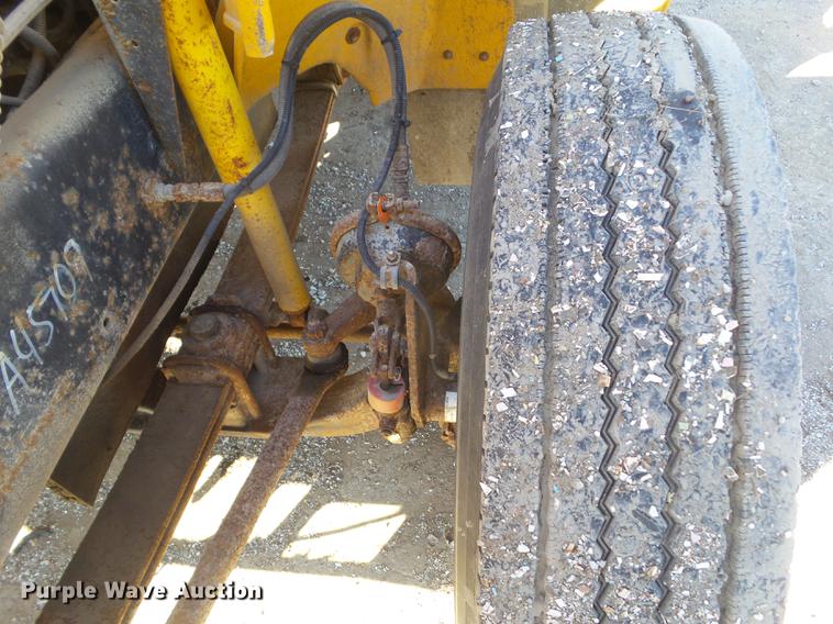 image for item DZ9219 1998 Freightliner FS65 school bus