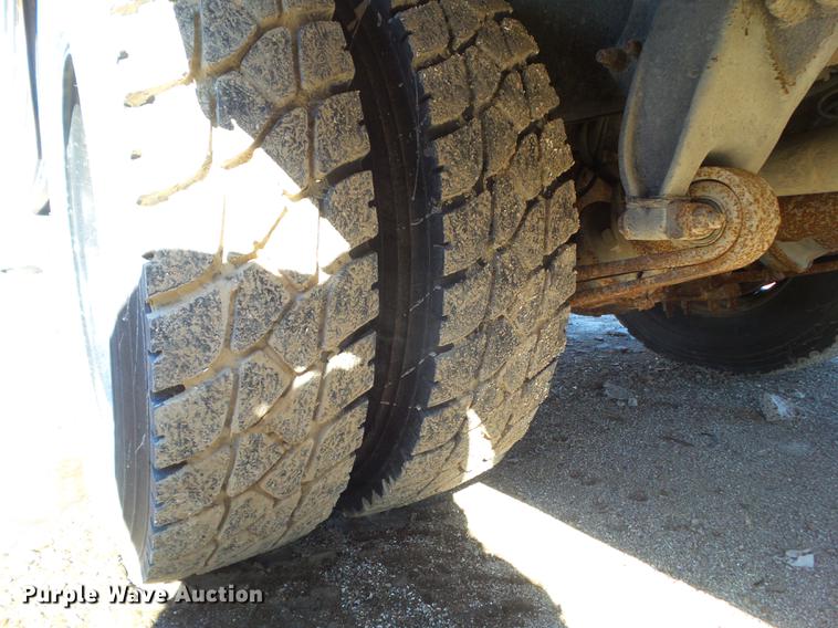 image for item DZ9219 1998 Freightliner FS65 school bus