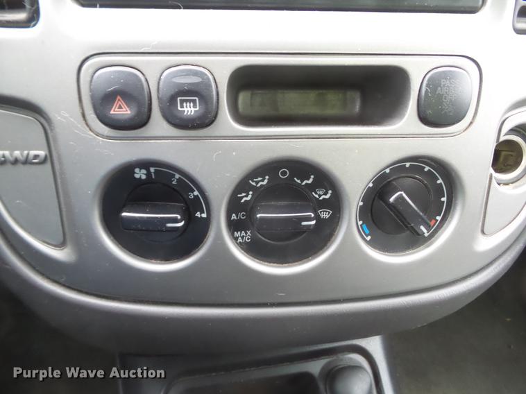 image for item DZ9259 2005 Ford Escape XLT SUV