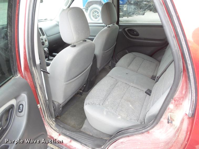 image for item DZ9259 2005 Ford Escape XLT SUV