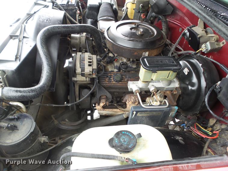 image for item DZ9274 1994 Chevrolet K1500 Ext. Cab pickup truck