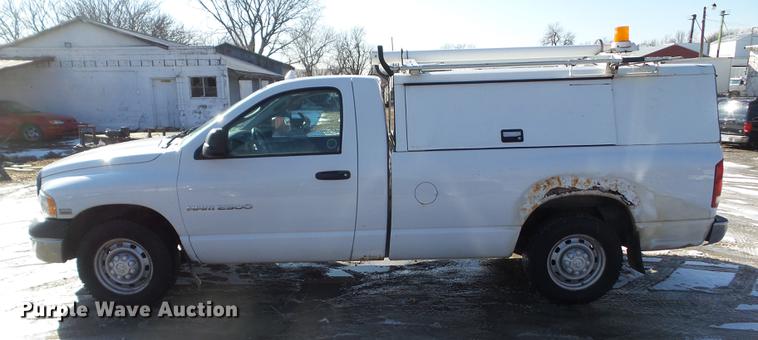 image for item DZ9276 2004 Dodge Ram 2500 pickup truck