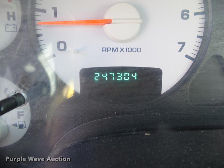 image for item DZ9276 2004 Dodge Ram 2500 pickup truck