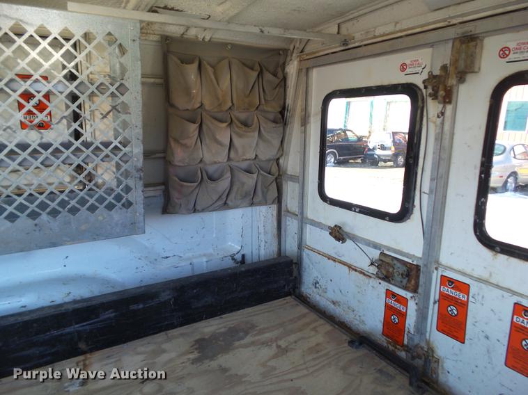 image for item DZ9276 2004 Dodge Ram 2500 pickup truck